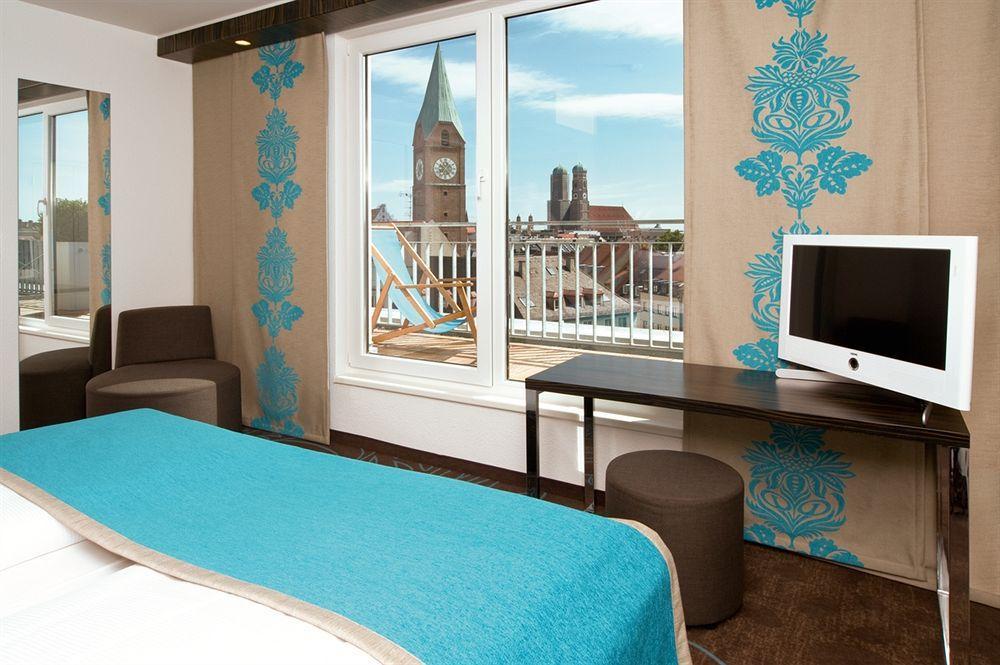 Motel One Muenchen Sendlinger Tor Exteriör bild
