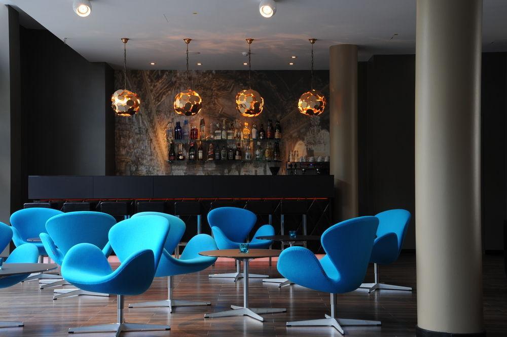 Motel One Muenchen Sendlinger Tor Exteriör bild
